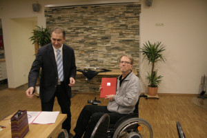 35 Jahre Mitglied, Dr. Rolf Janiak (rechts) mit OV Vorsitzender Volker Peter
